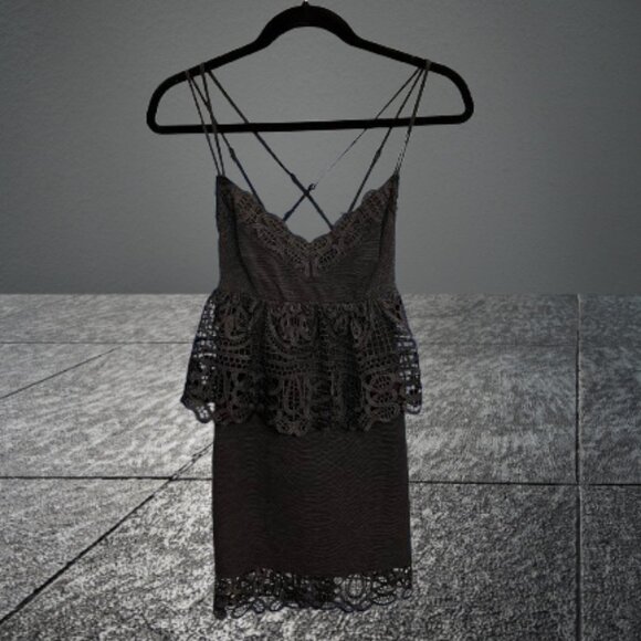 Gianni Bini Dresses & Skirts - Gianni Bini Black Cocktail Dress Adjustable Straps Size 4